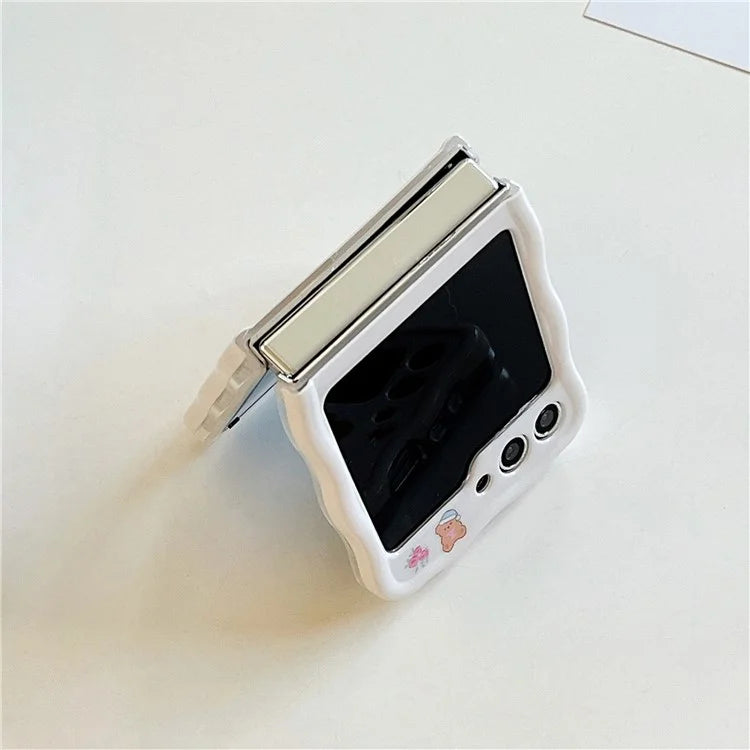 For Samsung Galaxy Z Flip5 5G Case Bear Flower Pattern Back Phone Cover with Beaded Wrist Strap