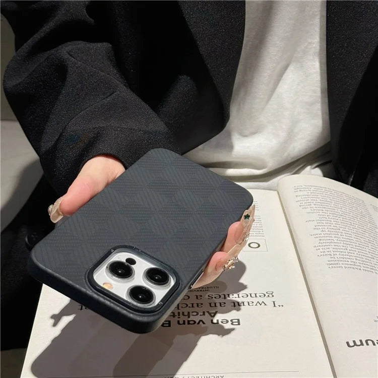 For iPhone 15 Pro Case Hard PC Grid Pattern Anti-Scratch Phone Cover