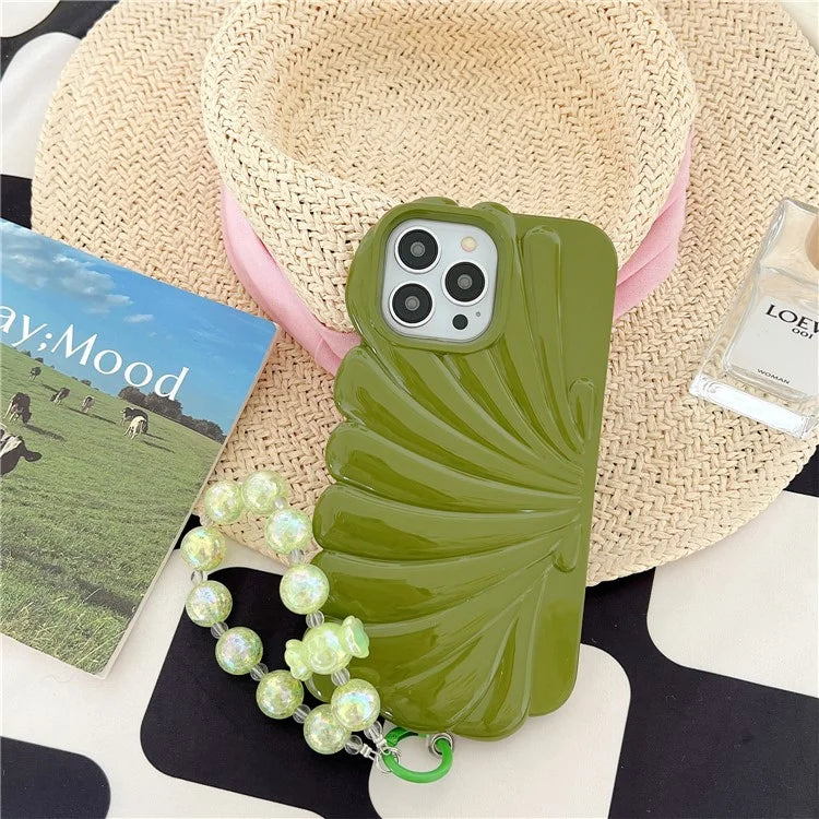 For iPhone 15 Pro TPU Case Seashell Shape Glossy Phone Cover with Chain Hand Strap