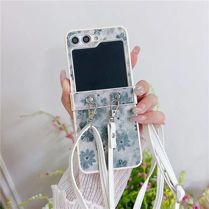 For Samsung Galaxy Z Flip5 5G PC Case Glittery Powder Flower Pattern Phone Protective Cover with White Strap