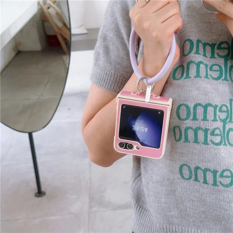 For Samsung Galaxy Z Flip5 5G Cover PU Leather+PC Phone Protective Case with Round Wristband Crazy Horse Texture