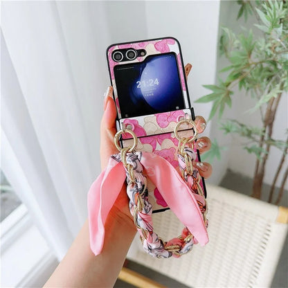 For Samsung Galaxy Z Flip5 5G Cell Phone Cases Lacquered Pattern PU Leather+PC Cover with Silk Scarf Chain