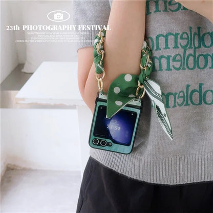 For Samsung Galaxy Z Flip5 5G Cell Phone Cases Lacquered Pattern PU Leather+PC Cover with Silk Scarf Chain