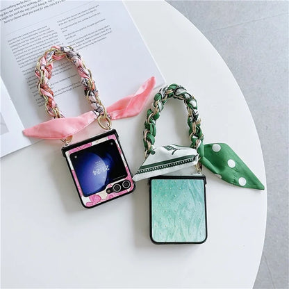 For Samsung Galaxy Z Flip5 5G Cell Phone Cases Lacquered Pattern PU Leather+PC Cover with Silk Scarf Chain