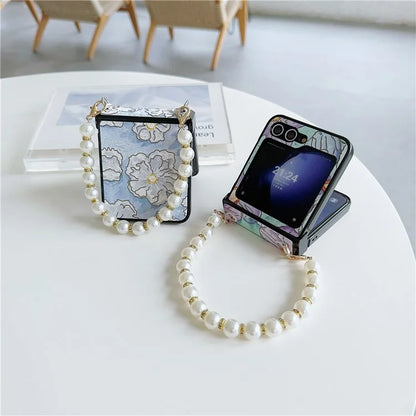 For Samsung Galaxy Z Flip5 5G Hinge Design Lacquered Flower Pattern PU Leather+PC Case with Pearl Chain