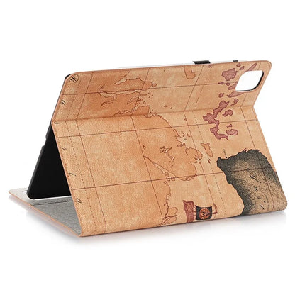 For iPad Pro 13 (2024) Case Wallet Map Pattern PU Leather Folio Tablet Cover Auto Wake / Sleep