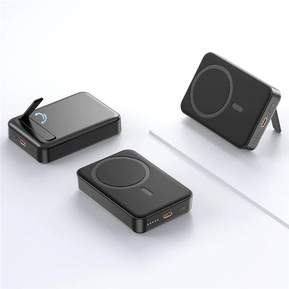 T156P PD 20W 10000mAh Power Bank 15W Magnetic Wireless Charging Charger with Kickstand