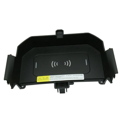 WINAUTO For New 5 Series GT Style G30 / G31 / G38 2017-2020 Car Wireless Charging Pad Auto Sensing