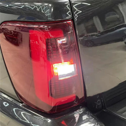 WINAUTO 1 Pair LED Taillight Car Tail Lamp for Jeep Grand Cherokee 1999-2004