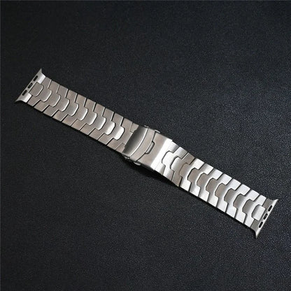 For Apple Watch Ultra 2 Ultra 49mm / Series 9 8 7 45mm / 6 5 4 SE (2022) SE (2023) SE 44mm / 3 2 1 42mm Titanium Alloy 26mm Band