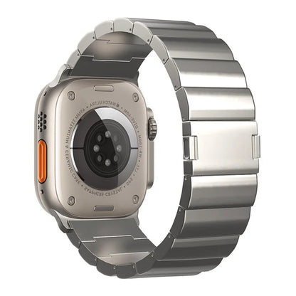 For Apple Watch Ultra 2 Ultra 49mm / Series 9 8 7 45mm / 6 5 4 SE (2022) SE (2023) SE 44mm / 3 2 1 42mm Titanium Alloy Magnetic Strap