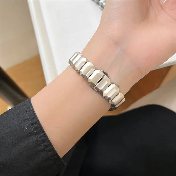For Apple Watch Series 9 8 7 41mm / 6 5 4 SE (2022) SE (2023) SE 40mm / 3 2 1 38mm Watch Strap Zinc Alloy Band