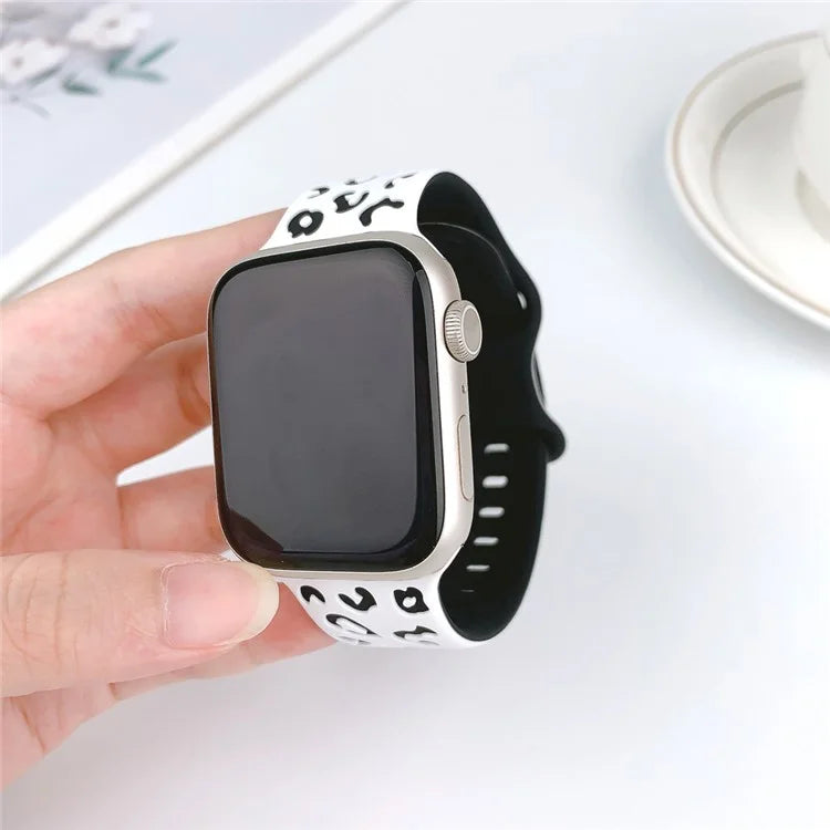 For Apple Watch Ultra 2 Ultra 49mm  /  Series 9 8 7 45mm  /  6 5 4 SE (2022) SE (2023) SE 44mm  /  3 2 1 42mm Leopard Silicone Strap