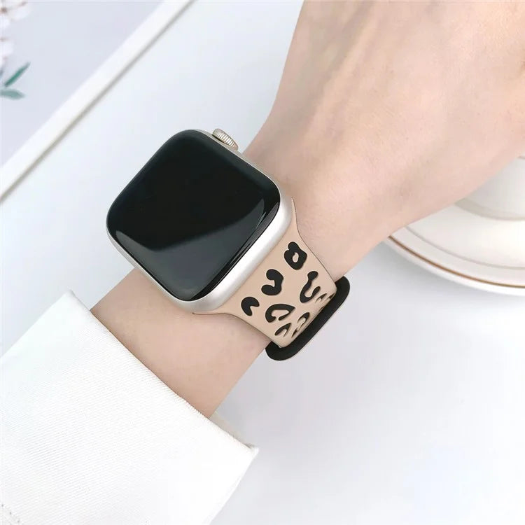 For Apple Watch Series 9 8 7 41mm  /  6 5 4 SE (2023) SE (2022) SE 40mm  /  3 2 1 38mm Leopard Silicone Strap