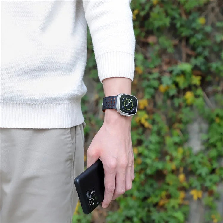 For Apple Watch Ultra 2 Ultra 49mm  /  Series 9 8 7 45mm  /  6 5 4 SE (2022) SE (2023) SE 44mm  /  3 2 1 42mm Breathable Silicone Strap