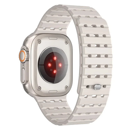 For Apple Watch Ultra 2 Ultra 49mm / Series 9 8 7 45mm / 6 5 4 SE (2023) SE (2022) SE 44mm / 3 2 1 42mm Magnetic Silicone Watch Band
