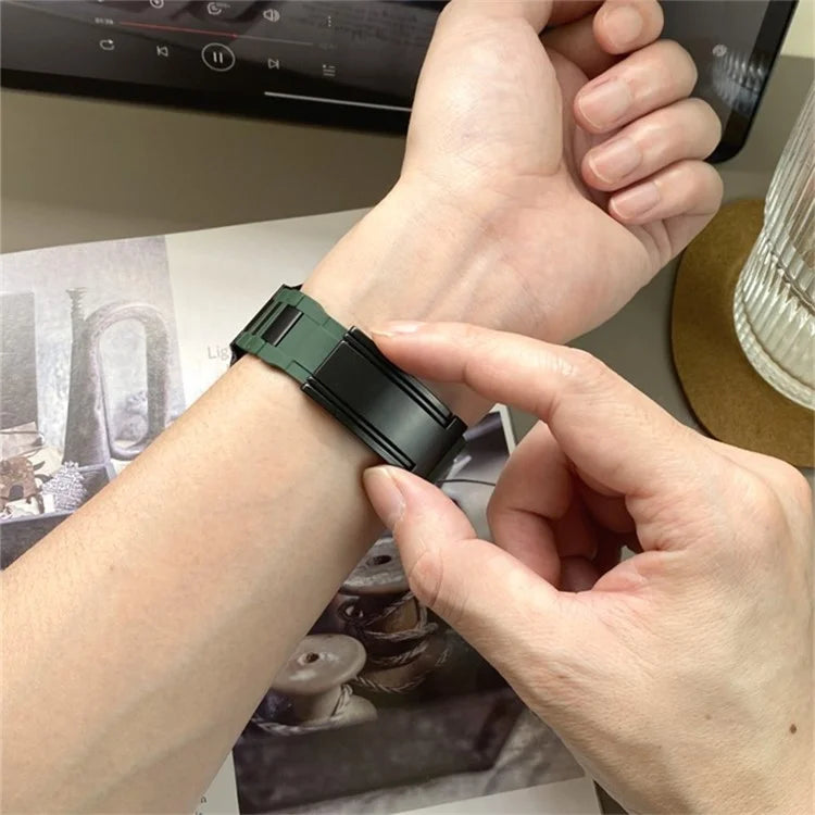 For Apple Watch Series 9 8 7 41mm / 6 5 4 SE (2023) SE (2022) SE 40mm / 3 2 1 38mm Stainless Steel+Rubber Strap