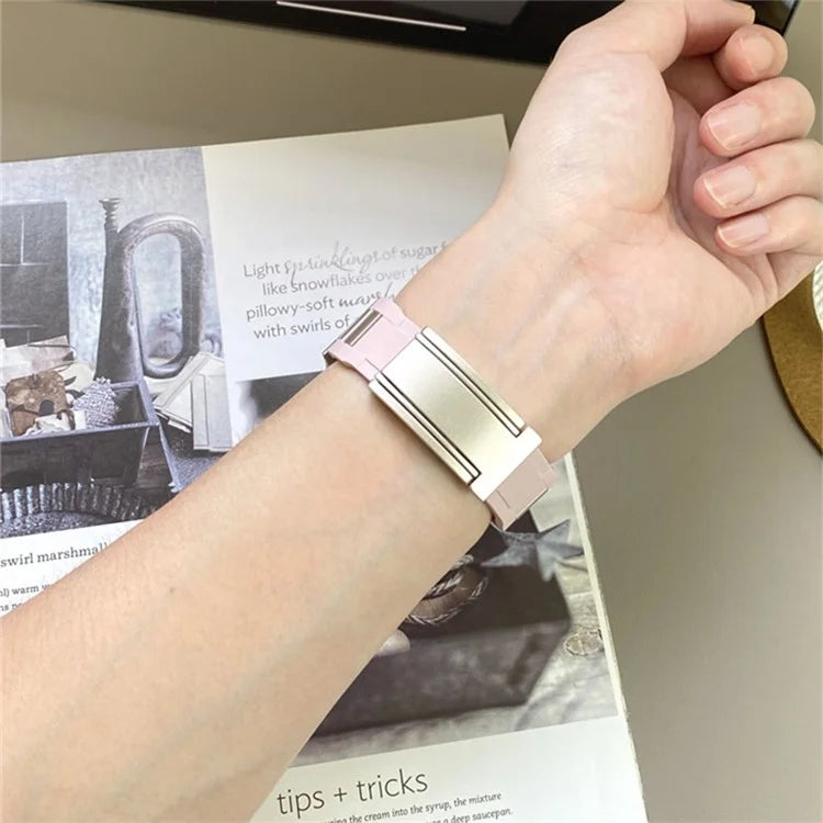 For Apple Watch Ultra 2 Ultra 49mm / 9 8 7 45mm / 6 5 4 SE (2022) SE (2023) SE 44mm / 3 2 1 42mm Stainless Steel+Rubber Strap