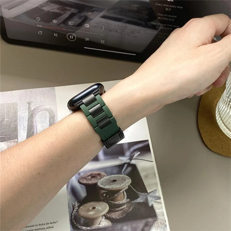 For Apple Watch Ultra 2 Ultra 49mm / 9 8 7 45mm / 6 5 4 SE (2022) SE (2023) SE 44mm / 3 2 1 42mm Stainless Steel+Rubber Strap