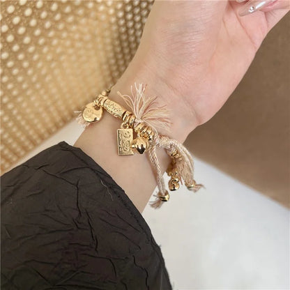For Apple Watch Series 9 8 7 41mm / 6 5 4 SE (2023) SE (2022) SE 40mm / 3 2 1 38mm Woven Rope Watch Band with Peace Lock Pendant