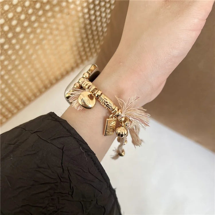 For Apple Watch Ultra 2 Ultra 49mm / Series 9 8 7 45mm / 6 5 4 SE (2023) SE (2022) SE 44mm / 3 2 1 42mm Peace Lock Pendant Woven Rope Strap