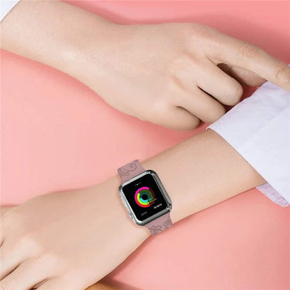 For Apple Watch Ultra 2 Ultra 49mm / 9 8 7 45mm / 6 5 4 SE (2022) SE (2023) SE 44mm / 3 2 1 42mm Pattern Imprinted Silicone Strap