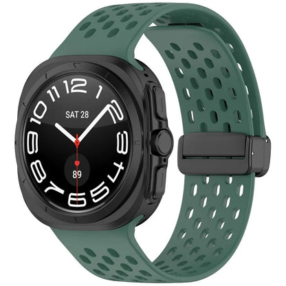 For Samsung Galaxy Watch Ultra 47mm Silicone Watch Band Replacement Strap with Magnetic Folding Buckle