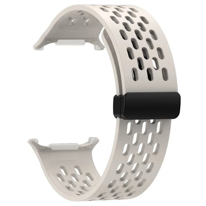 For Samsung Galaxy Watch Ultra 47mm Silicone Watch Band Magnetic Folding Buckle Wrist Strap