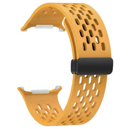 For Samsung Galaxy Watch Ultra 47mm Silicone Watch Band Magnetic Folding Buckle Wrist Strap