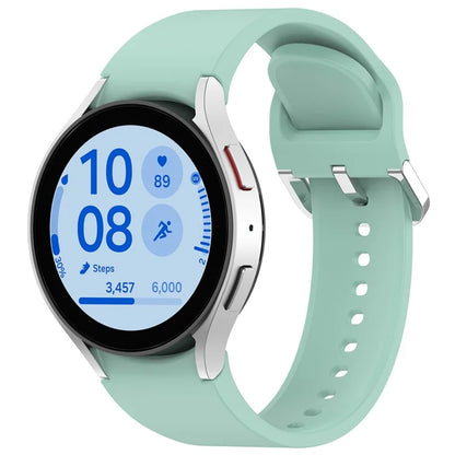 For Samsung Galaxy Watch4 / 5 / 6 / 7 40mm / Watch 5 Pro 45mm / Watch FE 40mm Wrist Band Silver Buckle Silicone Watch Strap