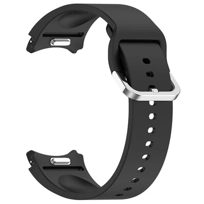 For Samsung Galaxy Watch4 / 5 / 6 / 7 40mm / Watch 5 Pro 45mm / Watch FE 40mm Wrist Band Silver Buckle Silicone Watch Strap