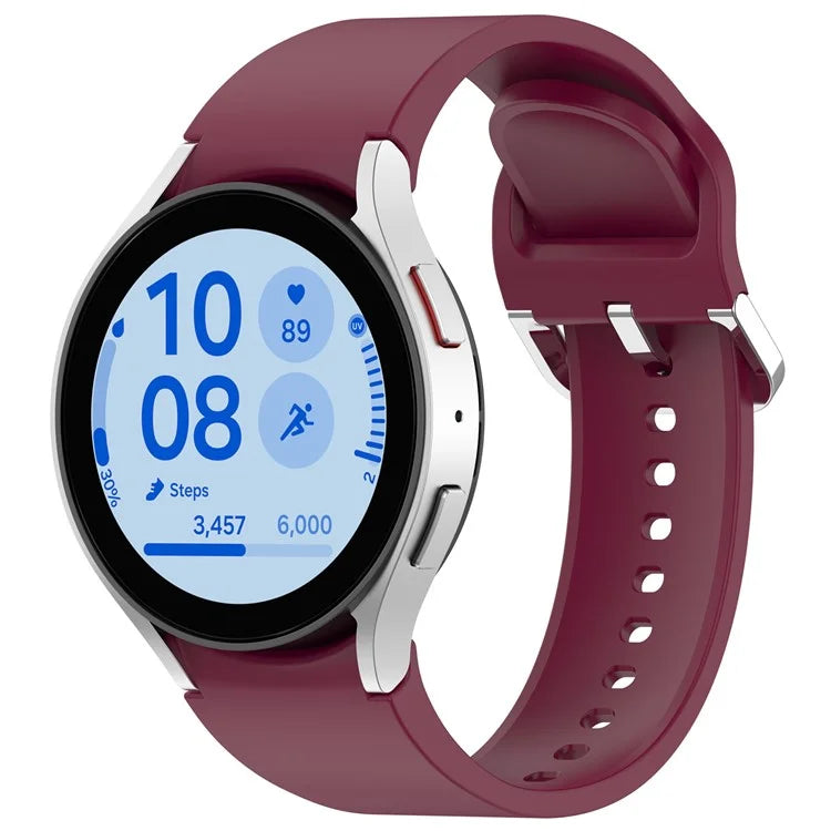 For Samsung Galaxy Watch4 / 5 / 6 / 7 40mm / Watch 5 Pro 45mm / Watch FE 40mm Wrist Band Silver Buckle Silicone Watch Strap