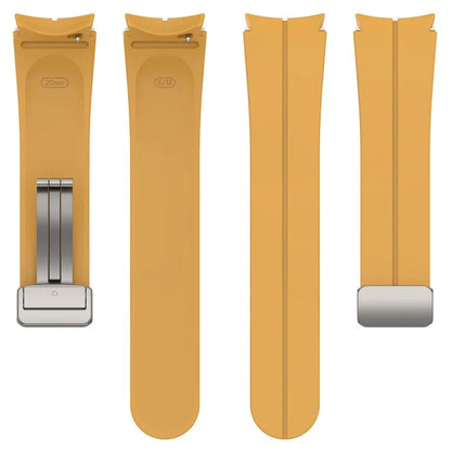 For Samsung Galaxy Watch7 40mm Magnetic Folding Silver Buckle Watch Band Silicone Strap