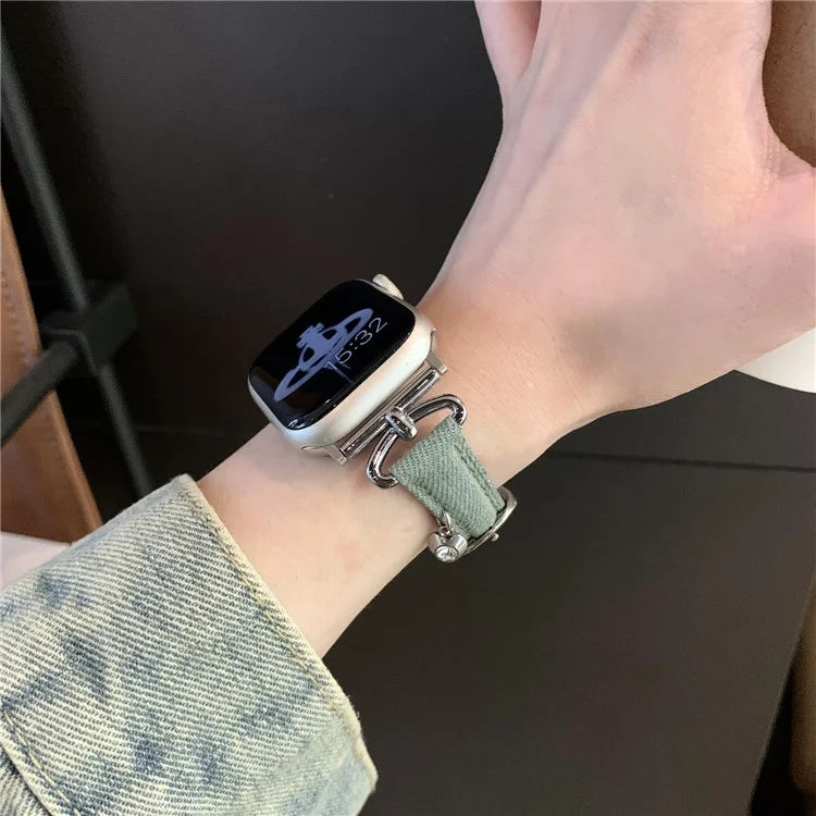 For Apple Watch Series 10 42mm / 9 8 7 41mm / SE (2023) SE (2022) SE 6 5 4 40mm / 3 2 1 38mm Denim Cloth Band Heart Pendant Strap