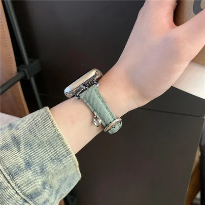 For Apple Watch Series 10 42mm / 9 8 7 41mm / SE (2023) SE (2022) SE 6 5 4 40mm / 3 2 1 38mm Denim Cloth Band Heart Pendant Strap