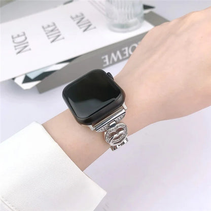 For Apple Watch Series 10 42mm / 9 8 7 41mm / SE (2023) SE (2022) SE 6 5 4 40mm / 3 2 1 38mm Zinc Alloy Band Love Heart Design Watch Strap