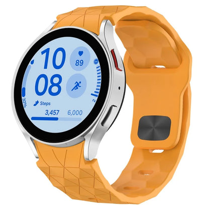 For Samsung Galaxy Watch FE 40mm / Watch6 / Watch6 Classic / Watch 5 / Watch 5 Pro Silicone Watch Band Football Pattern