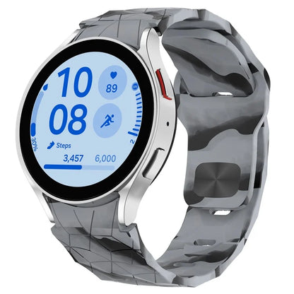 For Samsung Galaxy Watch FE 40mm / Watch6 / Watch6 Classic / Watch 5 / Watch 5 Pro Silicone Watch Band Football Pattern