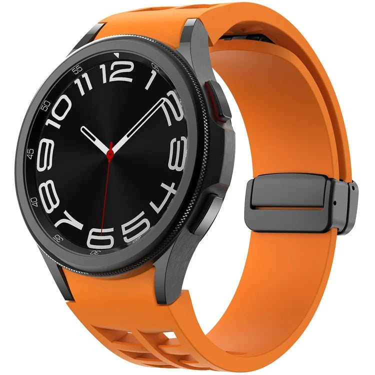 For Samsung Galaxy Watch FE / 7 / 6 / 5 / 4 Watch Band Stylish Silicone Strap with Magnetic Folding Buckle