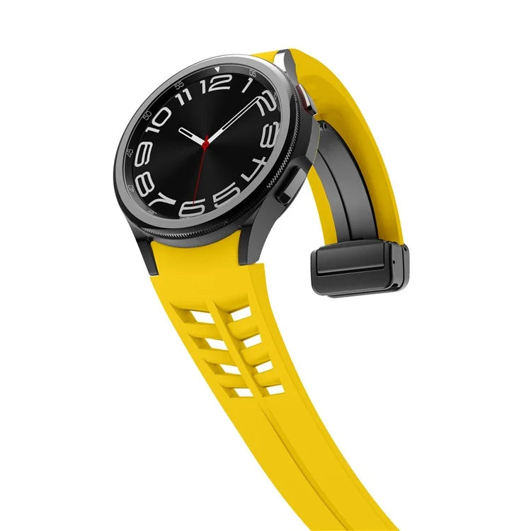 For Samsung Galaxy Watch FE / 7 / 6 / 5 / 4 Watch Band Stylish Silicone Strap with Magnetic Folding Buckle