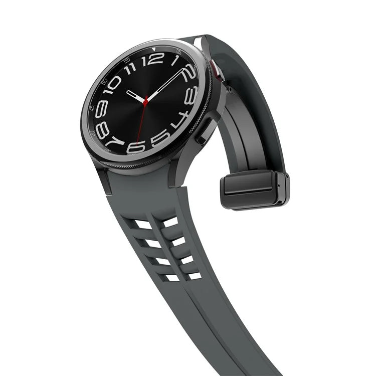 For Samsung Galaxy Watch FE / 7 / 6 / 5 / 4 Watch Band Stylish Silicone Strap with Magnetic Folding Buckle