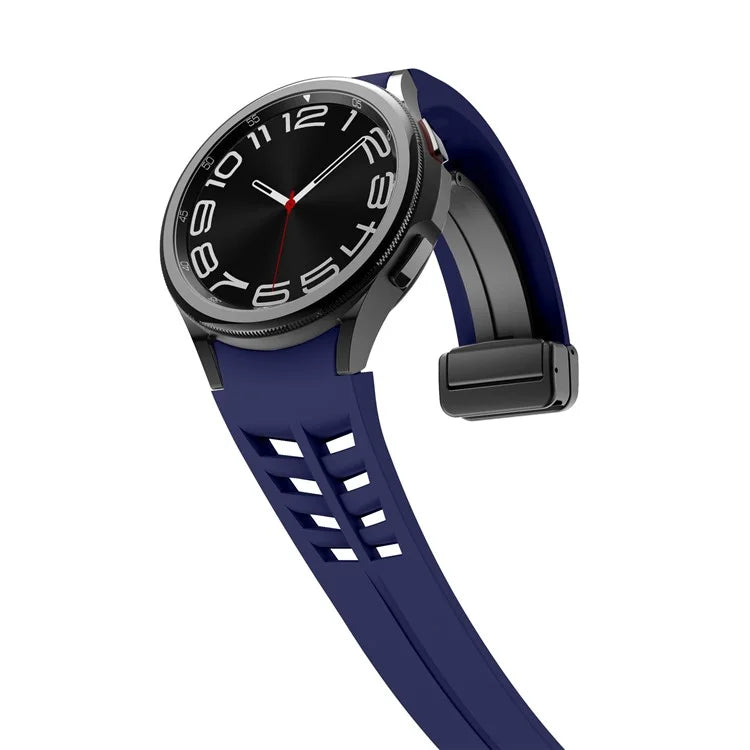 For Samsung Galaxy Watch FE / 7 / 6 / 5 / 4 Watch Band Stylish Silicone Strap with Magnetic Folding Buckle