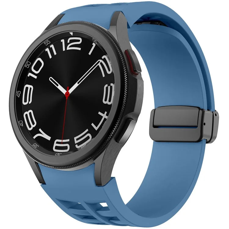 For Samsung Galaxy Watch FE / 7 / 6 / 5 / 4 Watch Band Stylish Silicone Strap with Magnetic Folding Buckle