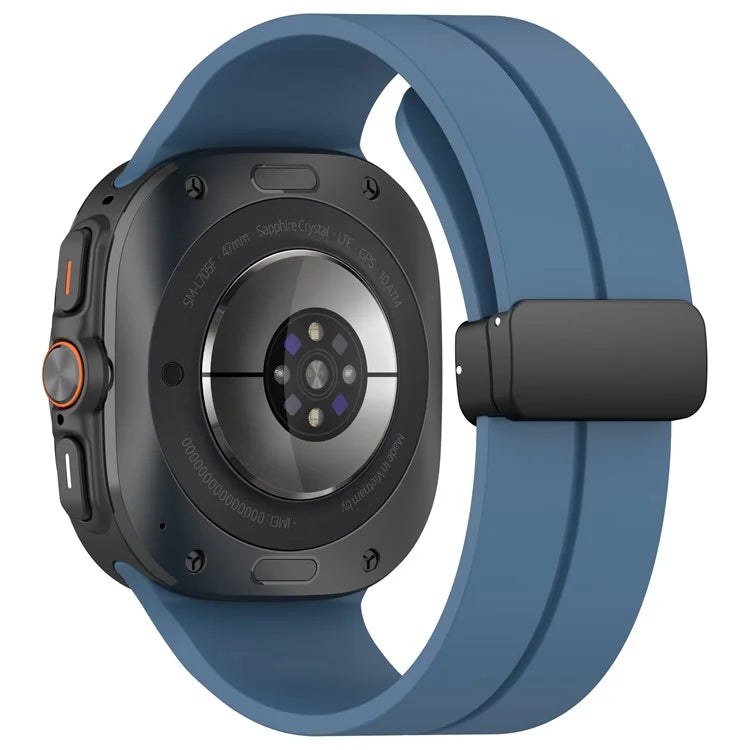 For Samsung Galaxy Watch Ultra 47mm Silicone Watch Band Magnetic Folding Buckle Wrist Strap