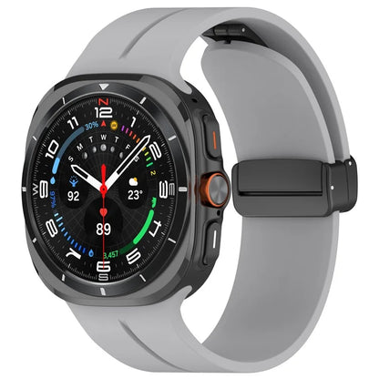 For Samsung Galaxy Watch Ultra 47mm Silicone Watch Band Magnetic Folding Buckle Wrist Strap