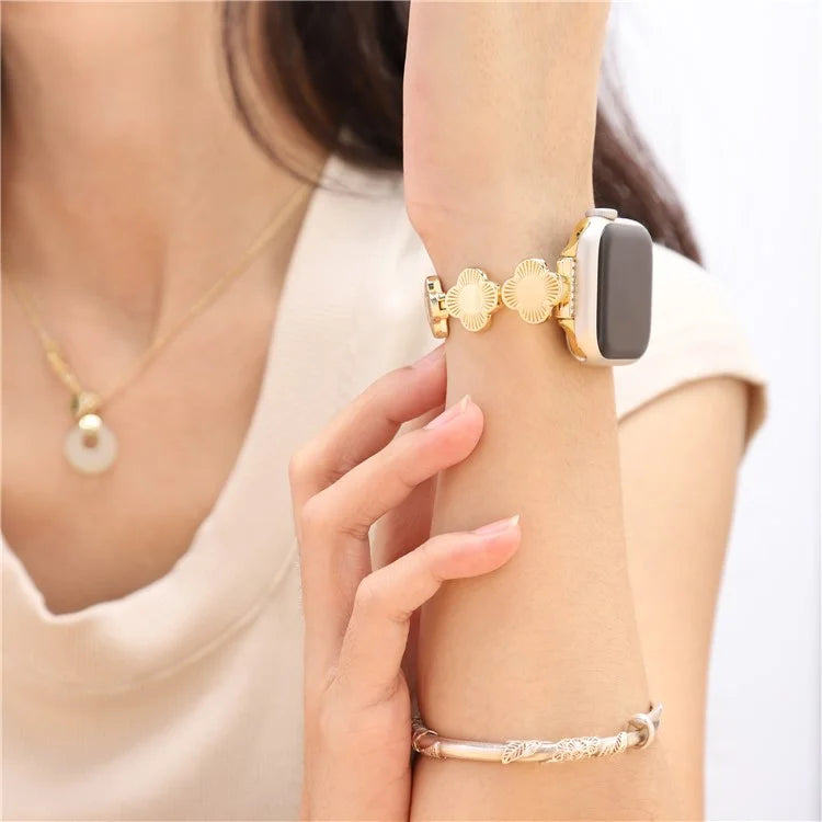 For Apple Watch Series 10 42mm / 9 8 7 41mm / SE (2023) SE (2022) SE 6 5 4 40mm / 3 2 1 38mm Plum Blossom Quick Release Metal Bracelet Watch Strap