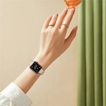 For Apple Watch Series 10 42mm / 9 8 7 41mm / SE (2023) SE (2022) SE 6 5 4 40mm / 3 2 1 38mm Strap Rose Silicone Watch Band