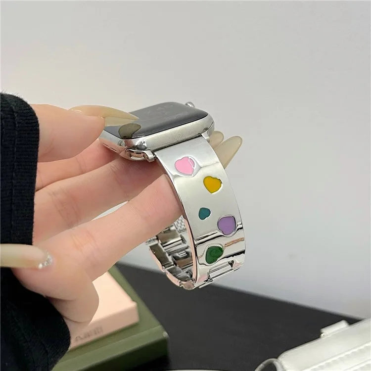 For Apple Watch 10 46mm / Ultra 2 / Ultra 49mm / 9 8 7 45mm / SE (2023) SE (2022) SE 6 5 4 44mm / 3 2 1 42mm Epoxy Heart Pattern Metal Strap
