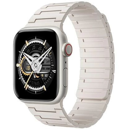 For Apple Watch 10 46mm / Ultra 2 / Ultra 49mm / 9 8 7 45mm / SE (2023) SE (2022) SE 6 5 4 44mm / 3 2 1 42mm Magnetic Silicone Watch Strap