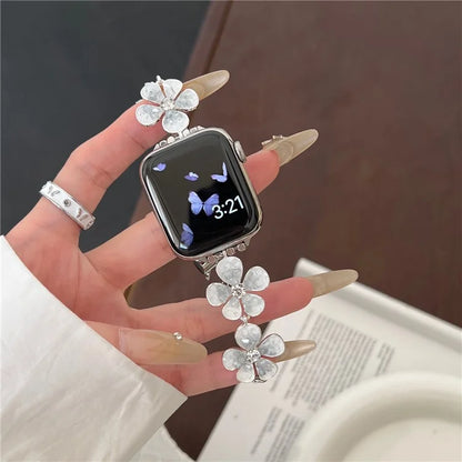 For Apple Watch 10 46mm / Ultra 2 / Ultra 49mm / 9 8 7 45mm / SE (2023) SE (2022) SE 6 5 4 44mm / 3 2 1 42mm Flower Chain Strap